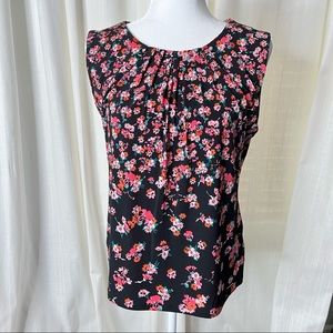 🛍 5/$25     Calvin Klein Pleated Neck Floral Top